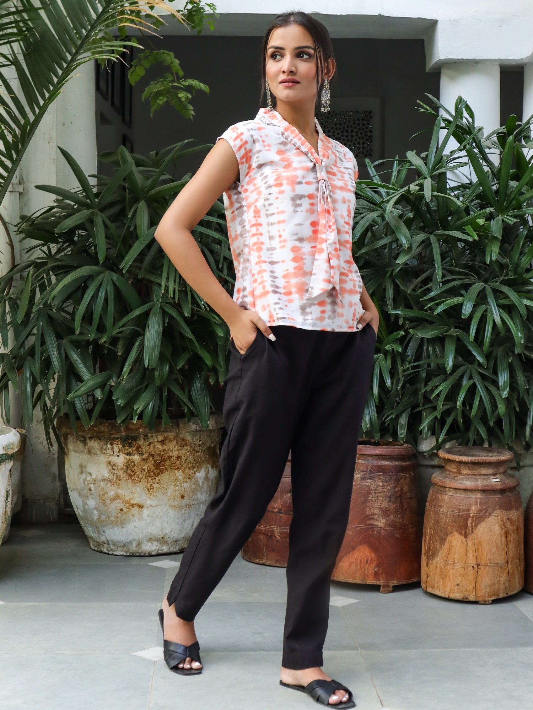 HANSEL COLLAR TOP