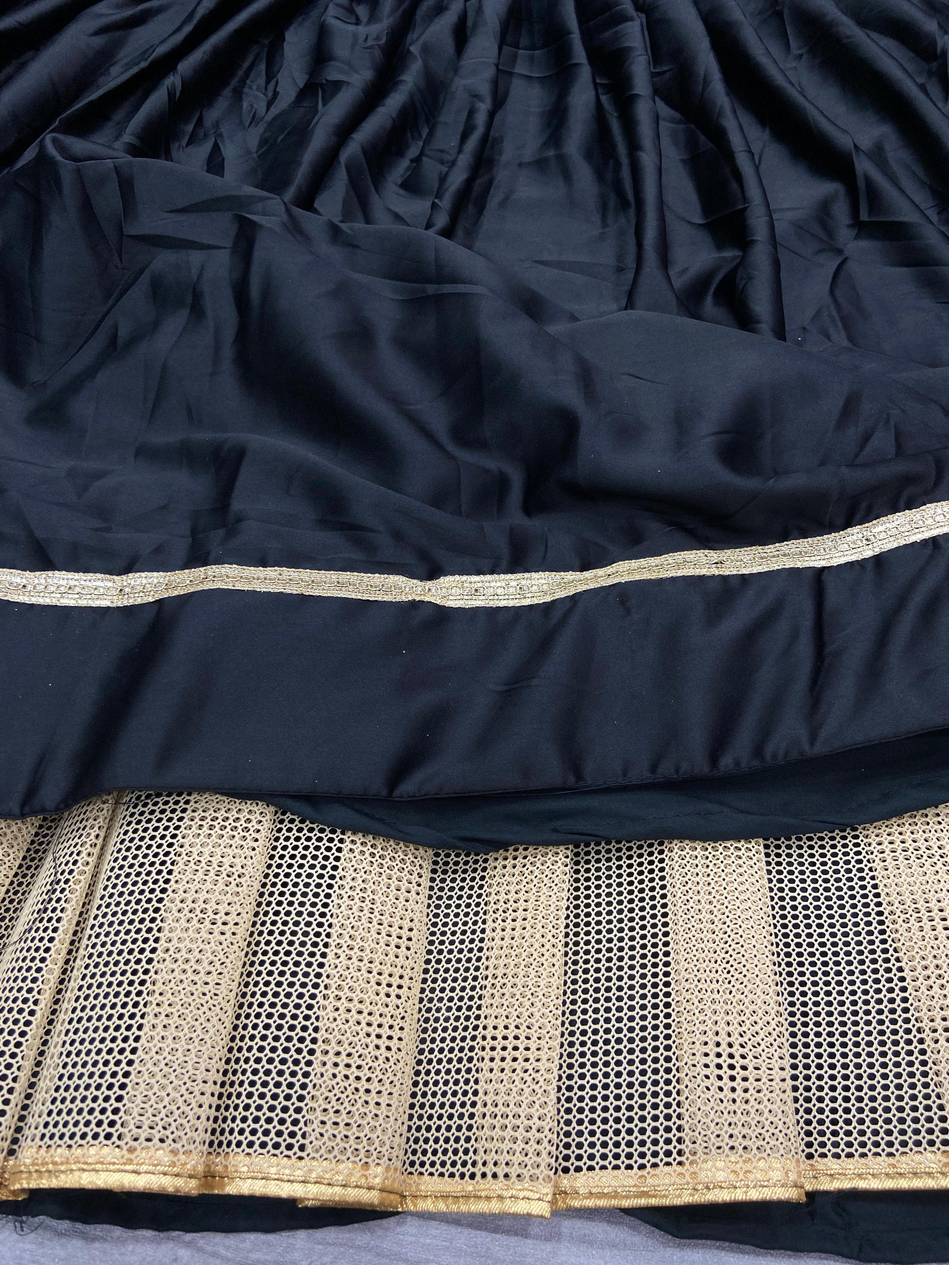 Beautiful Most Trending Navratri Lehenga Choli With Real Mirror Work