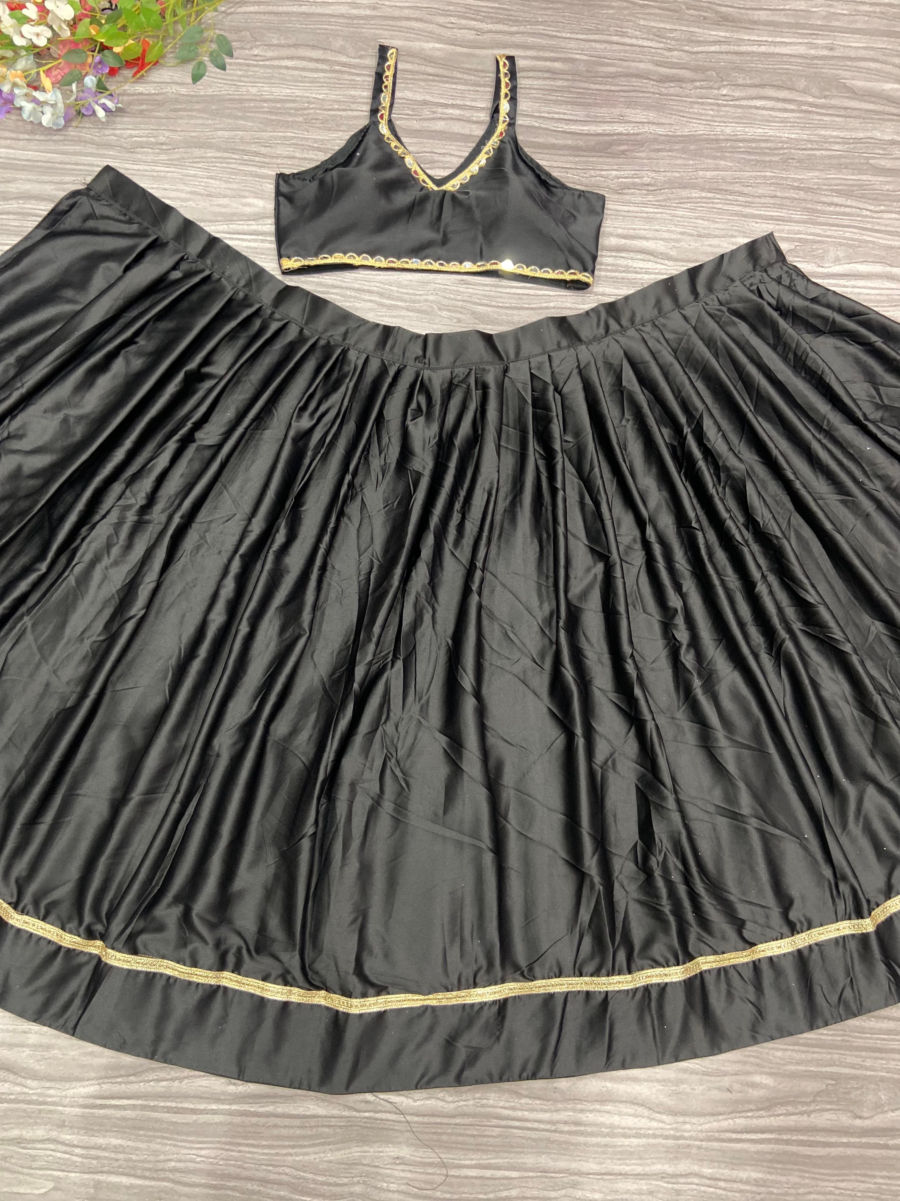 Beautiful Most Trending Navratri Lehenga Choli With Real Mirror Work