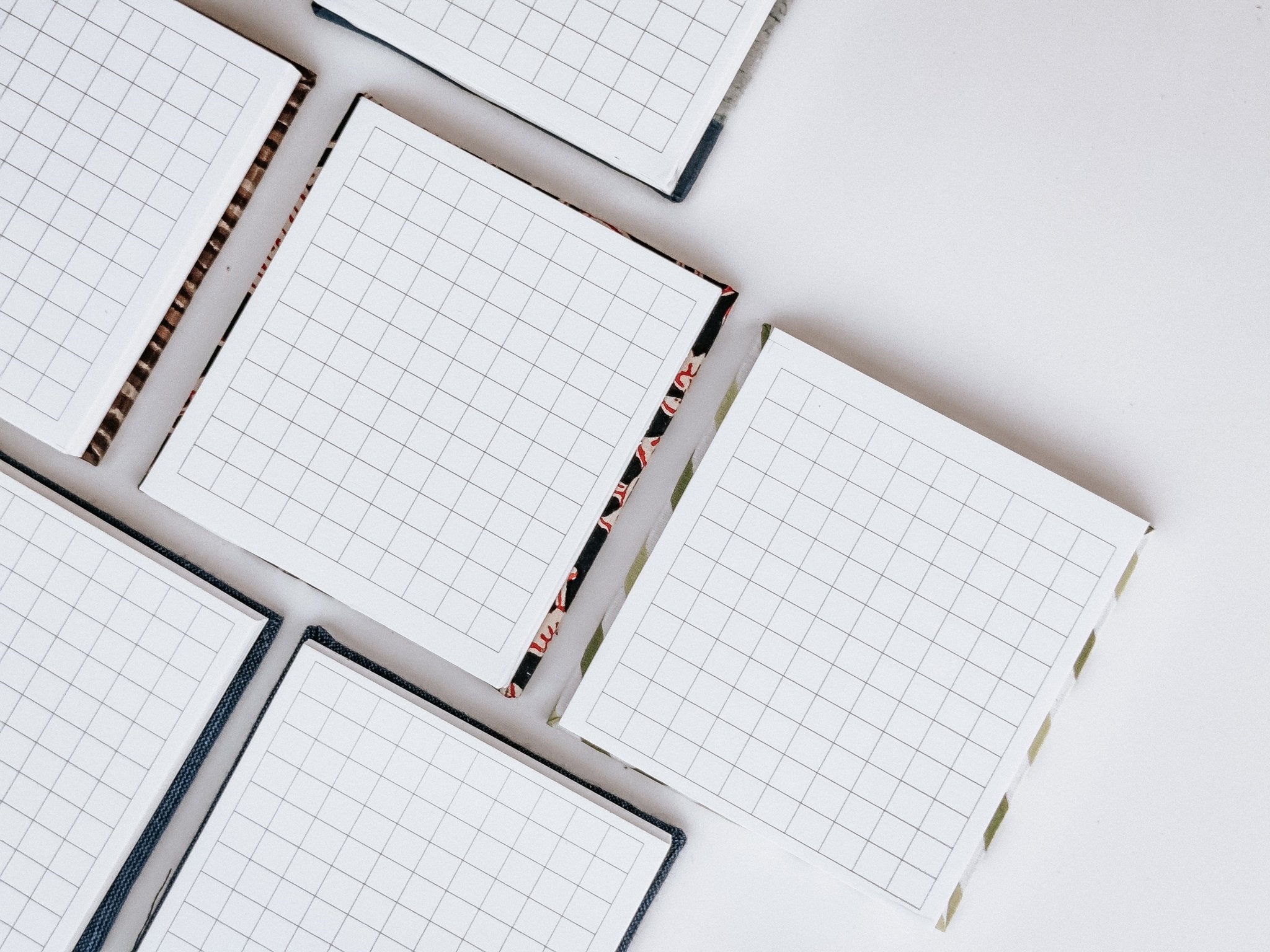 Grid Tearable block pad/deskpad by Ekatra